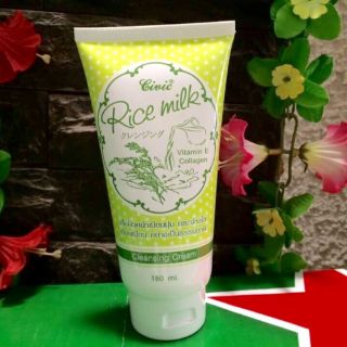 SỮA RỬA MẶT RICE MILK THÁI 180ml