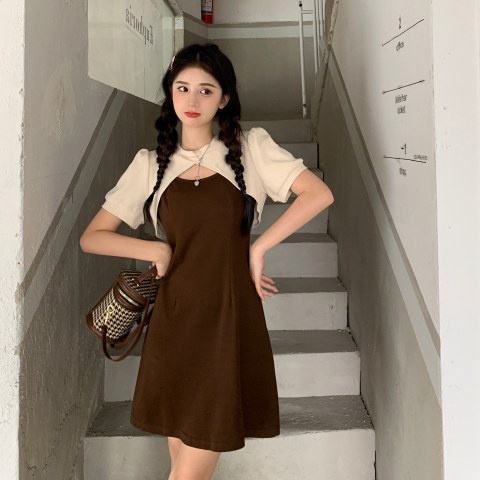 Set Áo Lửng Hai Dây Và Chân Váy Dài Thời Trang Nữ Tính