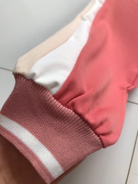 Bộ thể thao nữ có mũ khoá (có ảnh thật) | BigBuy360 - bigbuy360.vn