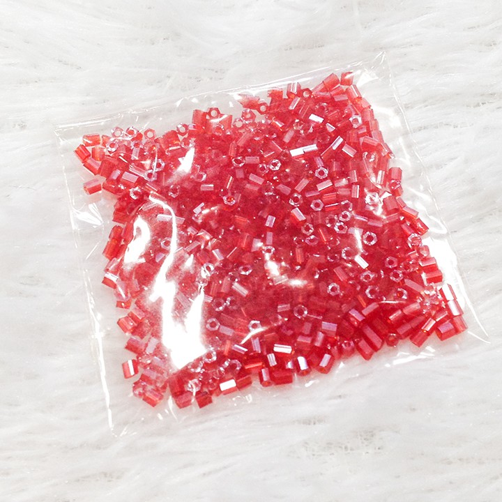 Hạt cườm gãy đính kết áo trang trí trang phục làm nhiều màu