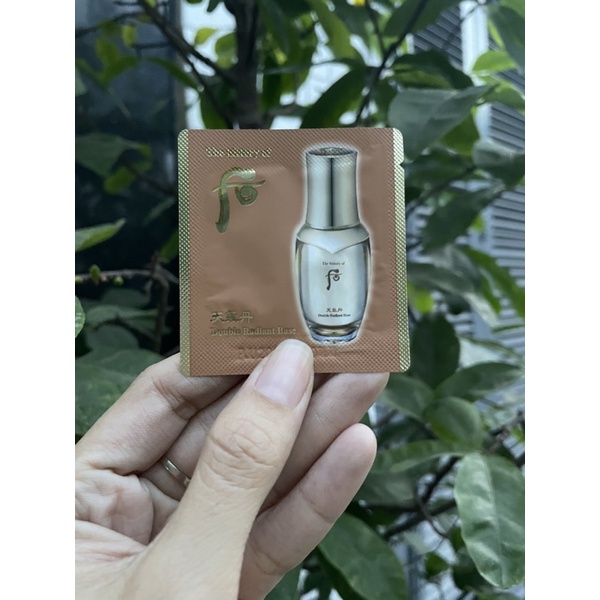 Kem nền che khuyết điểm chiếc xuất vàng 24k whoo radiant Essence Foundation gói 1ml