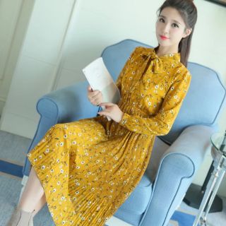 Đầm vin chị hứa nhung