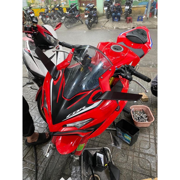 Gương CNC lưỡi kiếm cực đẹp lắp cho các dòng xe Sport bike. Hàng CNC chất lượng cao, giá rẻ.