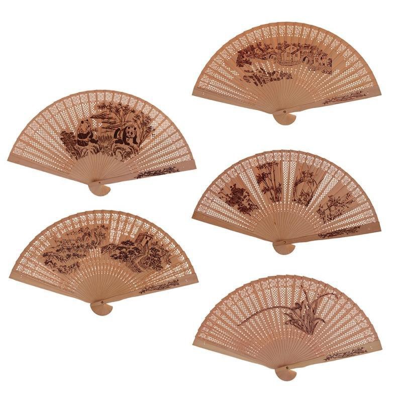 Quạt gỗ thơm cổ phong xếp cầm tay phong cách Trung Quốc