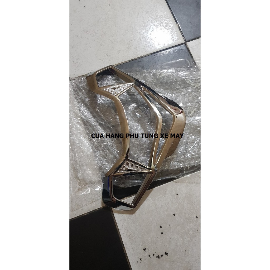 VIỀN ĐÈN LÁI VISION 2021 CROM