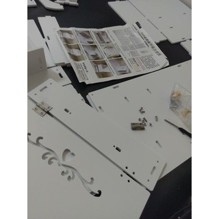 TỦ KỆ ĐỰNG MỸ PHẨM 22