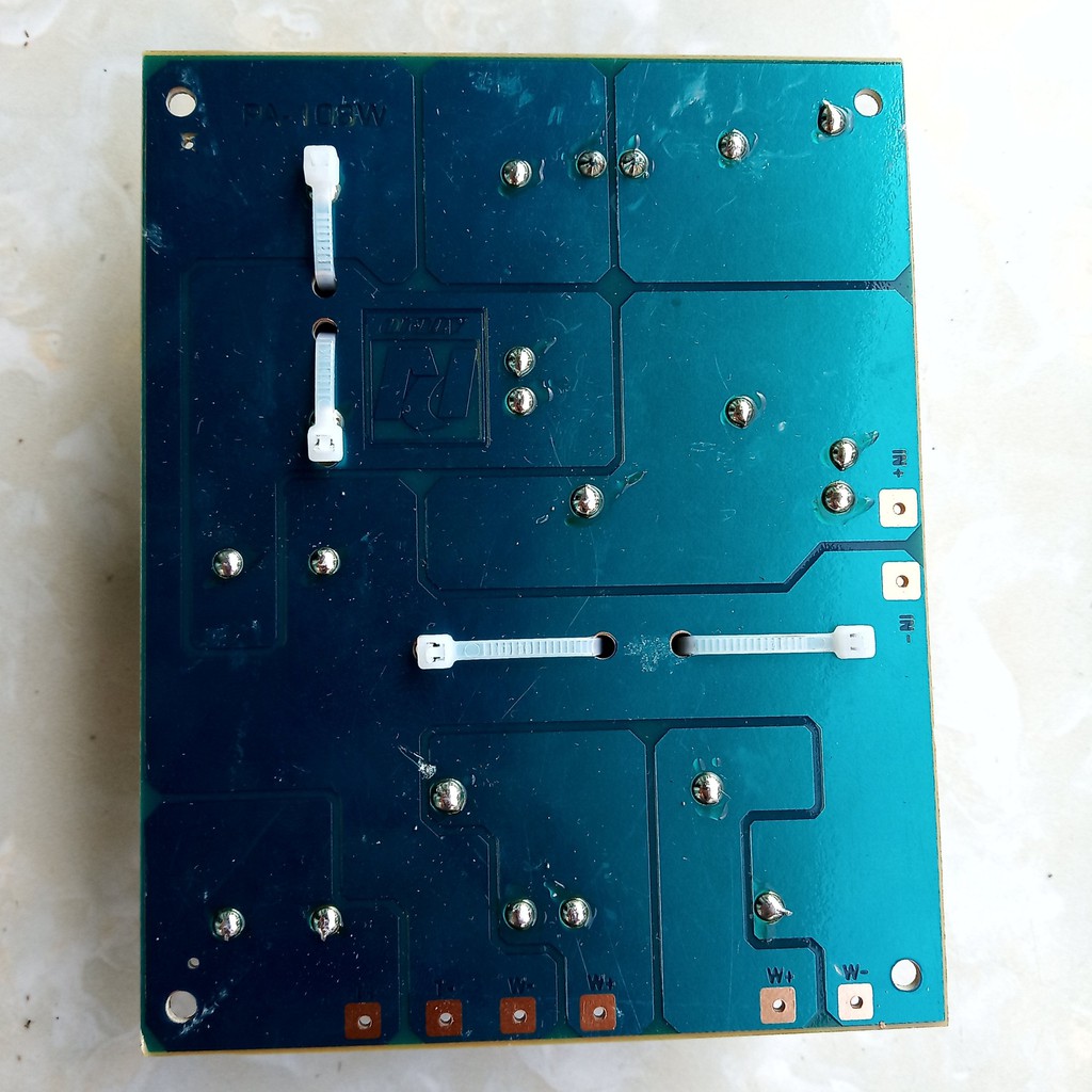 Phân tần 2 bass 1 trép - 2 chiếc