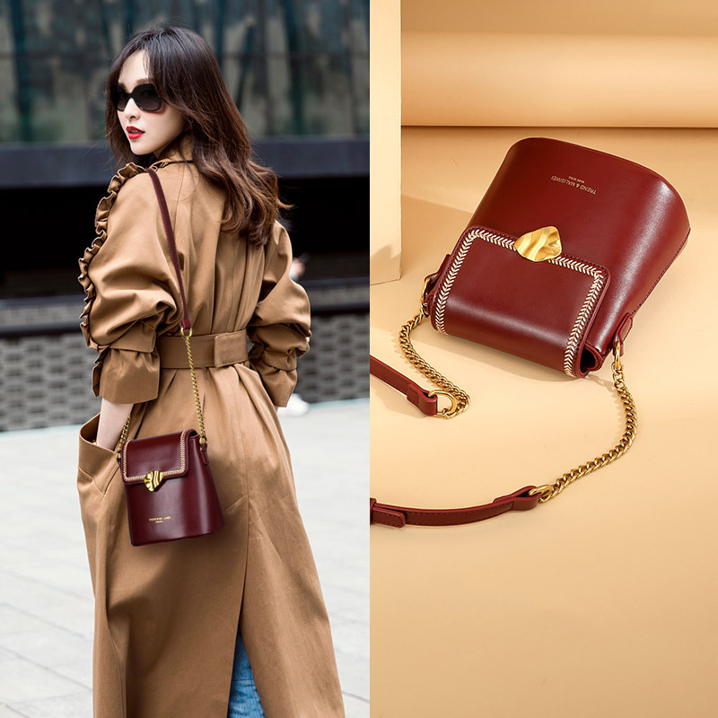 Túi đeo chéo IELGY thiết kế đơn giản thời trang cho nữ