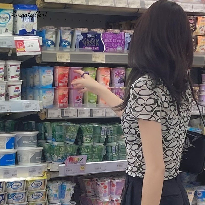 Áo croptop Ngắn Tay Cổ Tròn In Hoa Thời Trang Cho Nữ