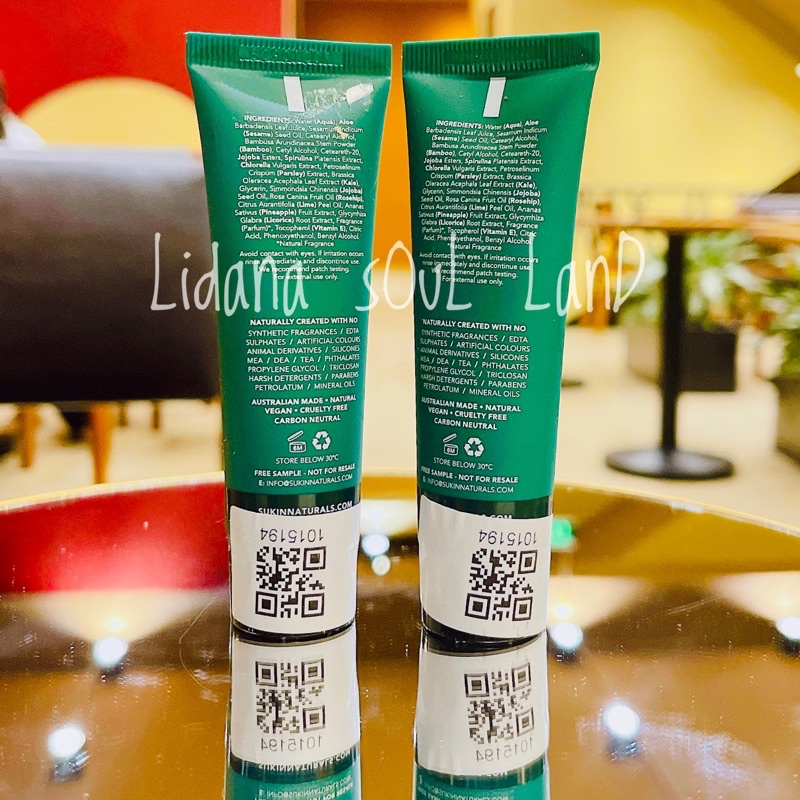 Kem tẩy tế bào chết thanh lọc detox da Sukin Super Greens Detoxifying Facial Scrub