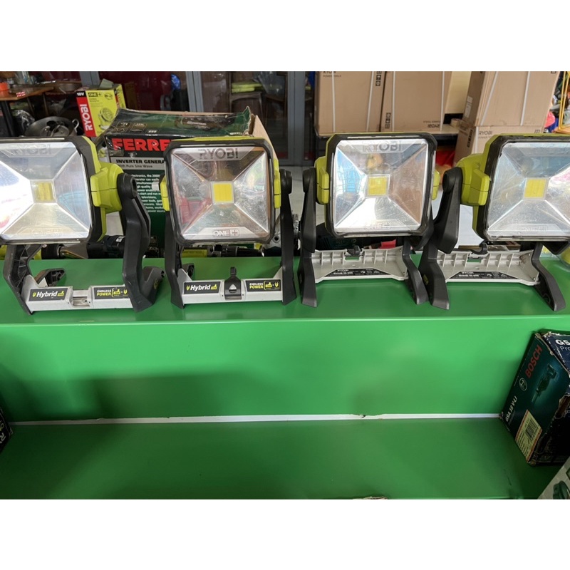 Đèn vuông led  Ryobi 18v