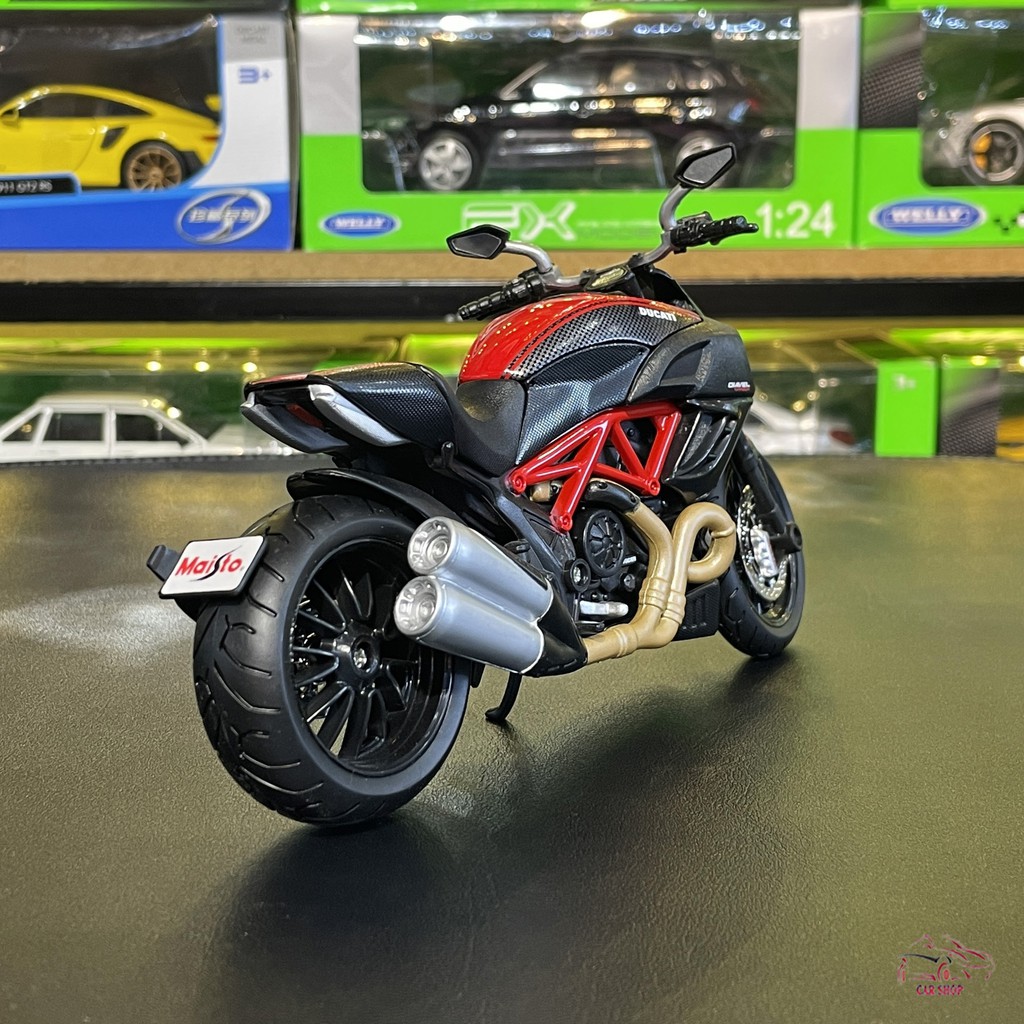 Xe mô hình mô tô DUCATI DIAVEL CARBON Tỉ Lệ 1:12 hãng Maisto