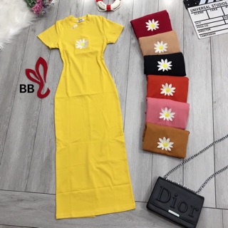 Đầm thun ôm body thêu hoa cúc