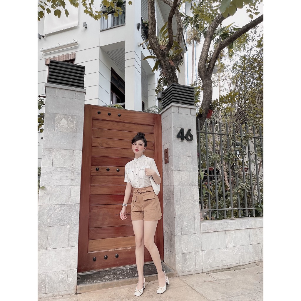 Set đồ nữ siêu xinh MALY SET gồm áo trắng cổ trụ và quần short nâu kèm đai, set bộ nữ trẻ trung sang trọng