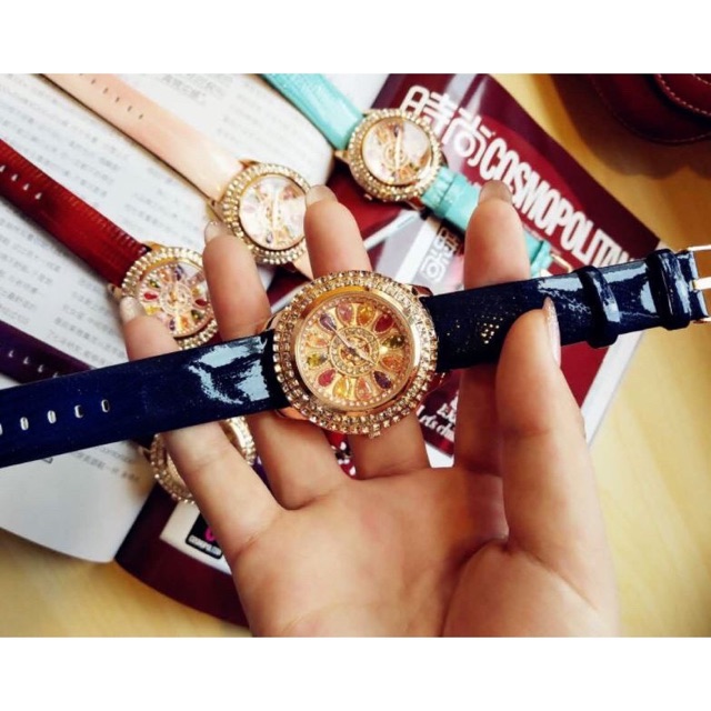 Đồng hồ nữ dây da cao cấp SANDA đính đá cực đẹp