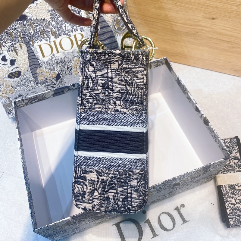 Túi xách đeo chéo nữ