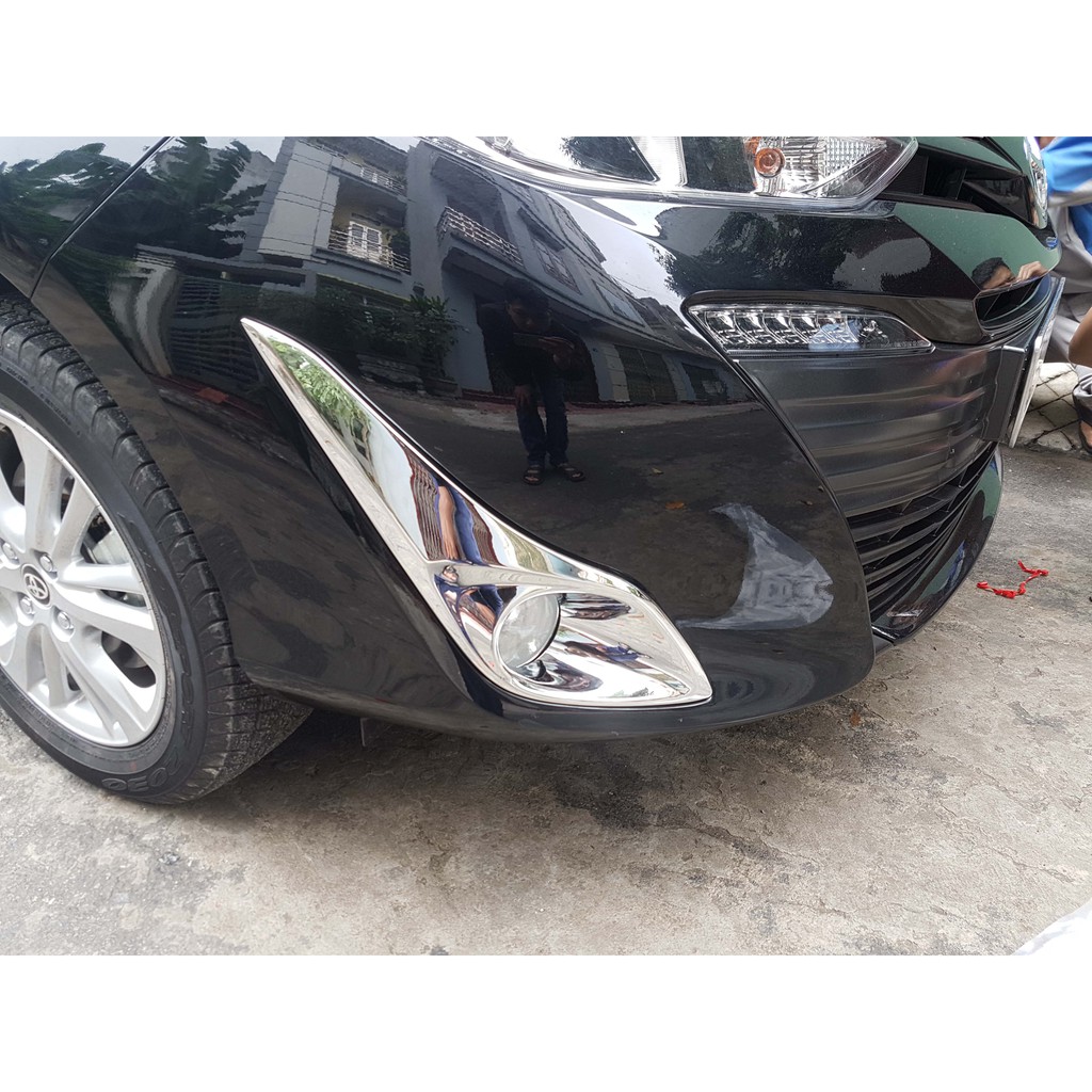 Ốp đèn gầm Toyota Vios 2019