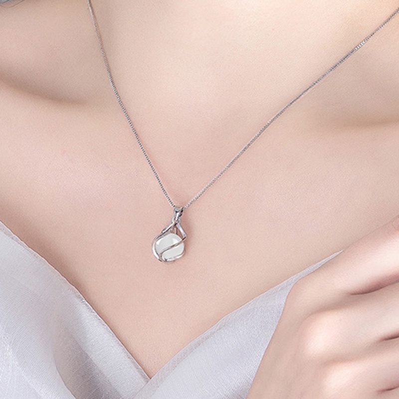 1 Vòng cổ kim loại mặt tròn màu trắng thời trang