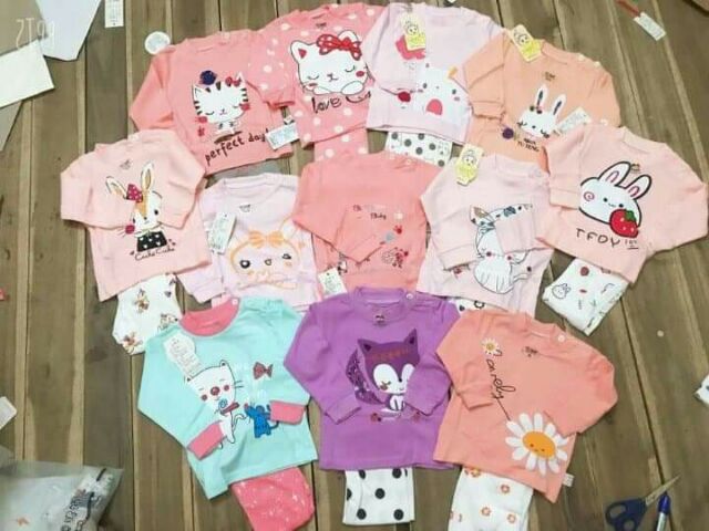 Sét quần áo thu đông hình ngộ nghĩnh cho bé