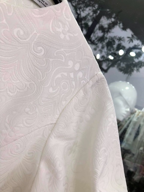 Váy gấm đuôi cá