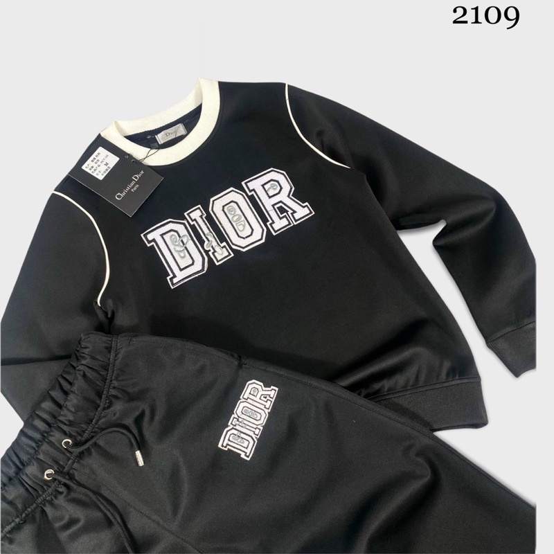 Bộ nỉ dài tay Dior có hoạ tiết kẻ viền, Bộ thu đông phong cách trẻ trung hàn quốc btshop từ 45 đến 75 kg.