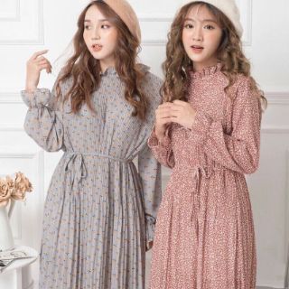 Đầm hoa dập ly tay loe