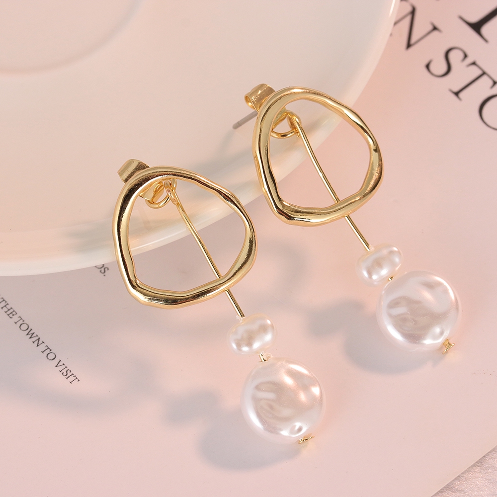 Khuyên tai nữ trang đính ngọc trai phong cách Hàn Quốc