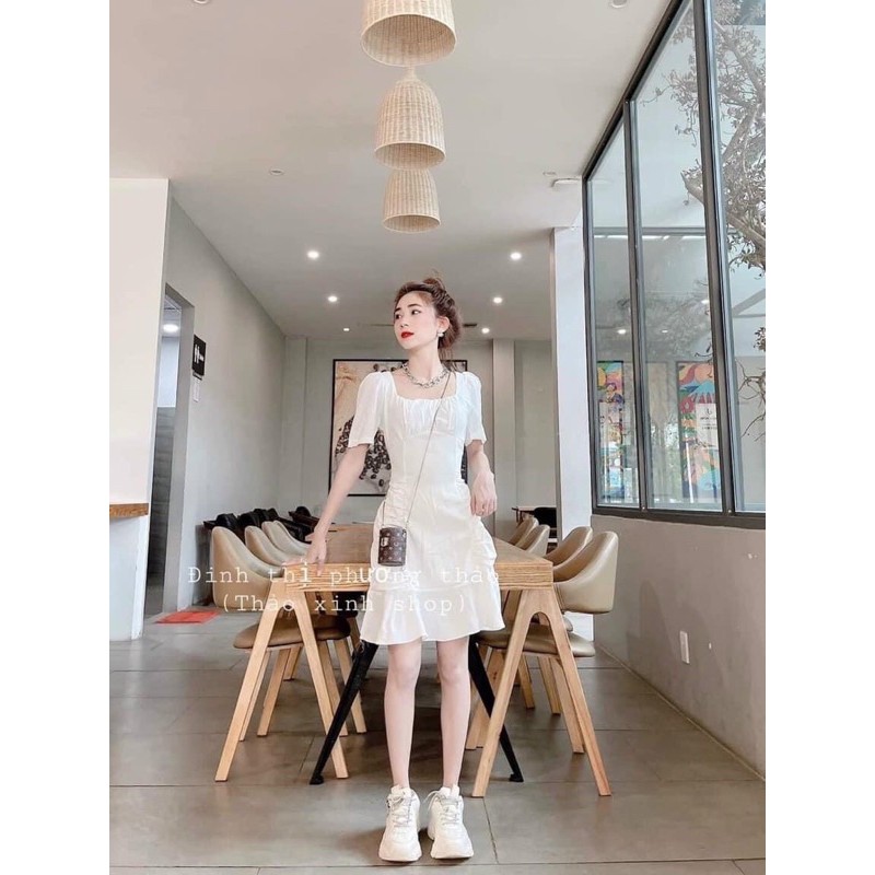 Đầm cổ vuông đuôi cá