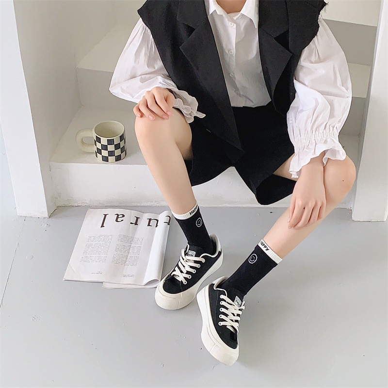 Vớ tất mặt cười happy viền cổ màu