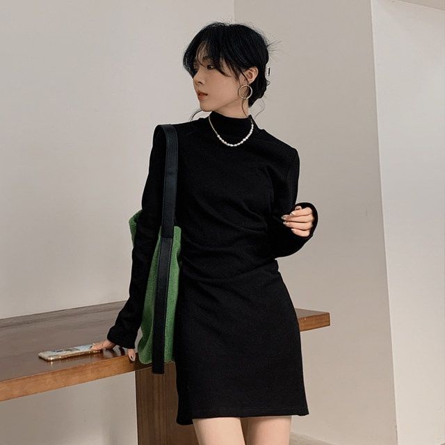 Đầm cổ cao dáng ôm eo sành điệu cho nữ