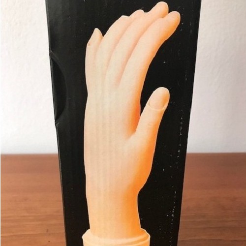 Bàn tay giả dành cho học viên tập làm móng