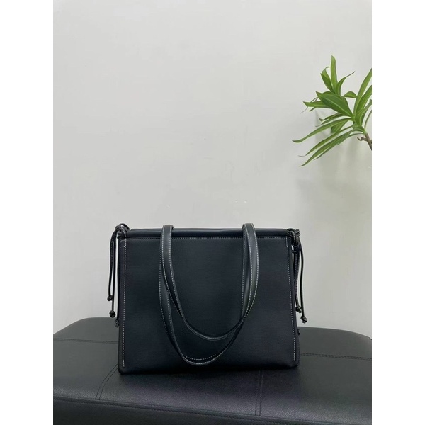 TNS-Túi tote công sở form vuông  Luxo tote bag--tone đen classic