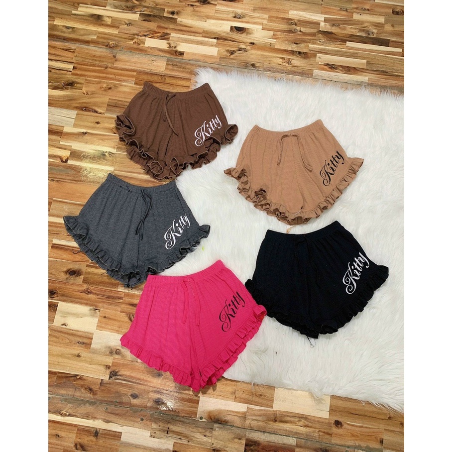 quần đùi xòe in chữ kit ty hot chất gân
