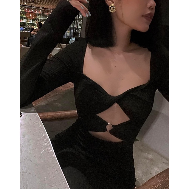 ĐẦM BODY MAXI KHOÉT NGỰC KHOEN TRÒN