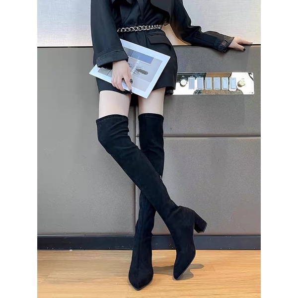 Boots cổ cao da lộn dài dáng ôm