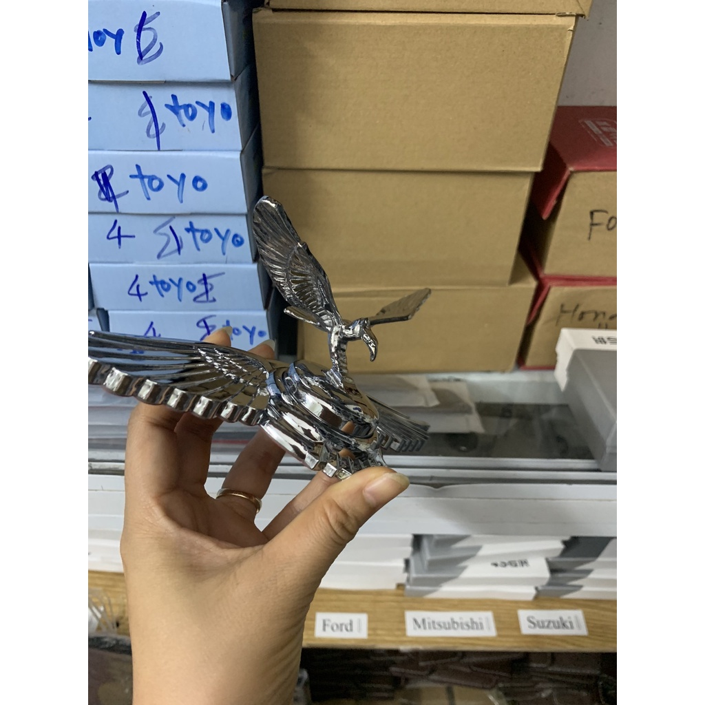 Biểu tượng dán mui xe logo cánh chim hình con đại bàng dán capo xe oto, xe hơi