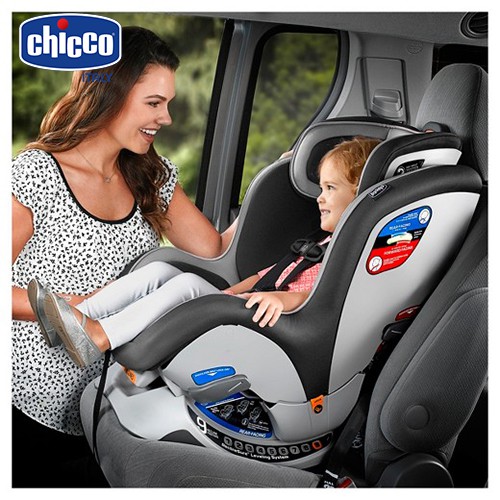 Ghế ngồi ô tô từ sơ sinh Chicco NextFit Zip ghi đen