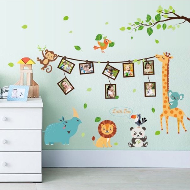 DECAL DÁN TƯỜNG KHUNG ẢNH HƯƠU CAO CỔ