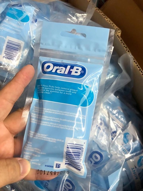 Túi Cung Tăm Xỉa Răng Chỉ Nha Khoa Oral-B Complete Icy Cool Mint Teeth Flossing Picks 30 Cây/1 Gói Vị Bạc Hà