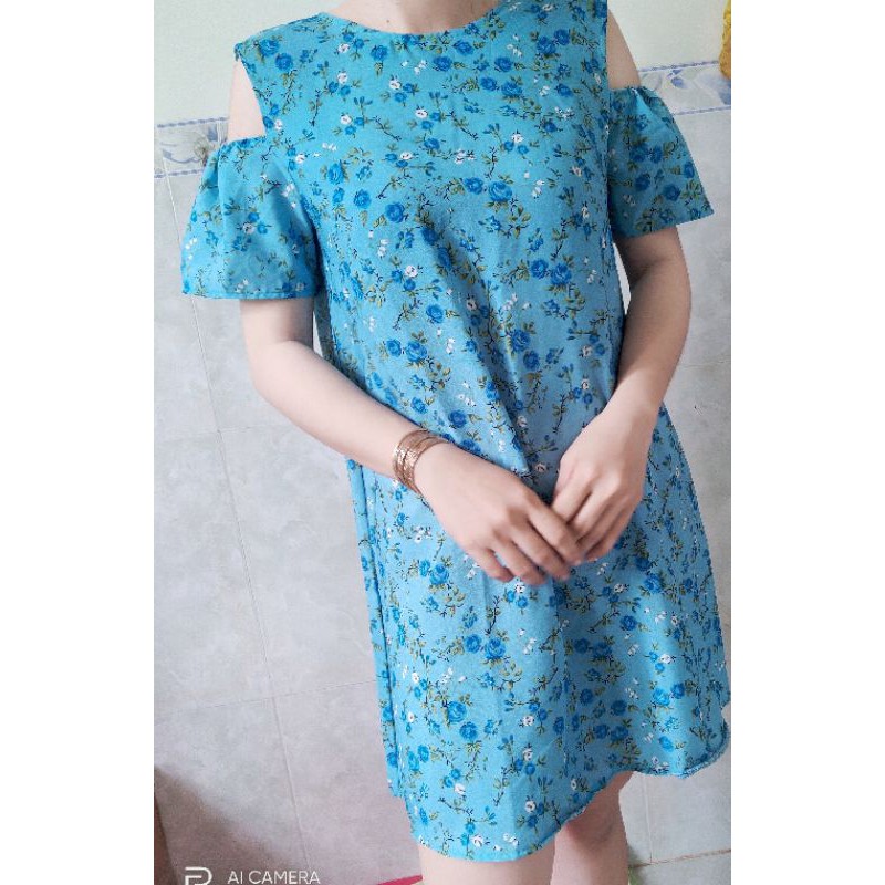 Đầm hoa nhí dáng suông rớt vai