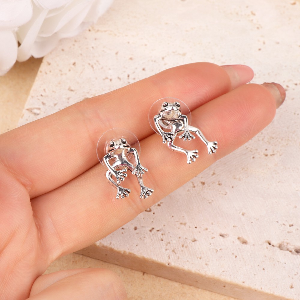 Khuyên tai thiết kế hình ếch thời trang độc đáo