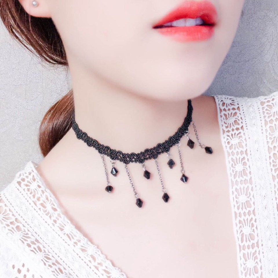 Vòng cổ choker vải nhung đính đá cá tính siêu sang