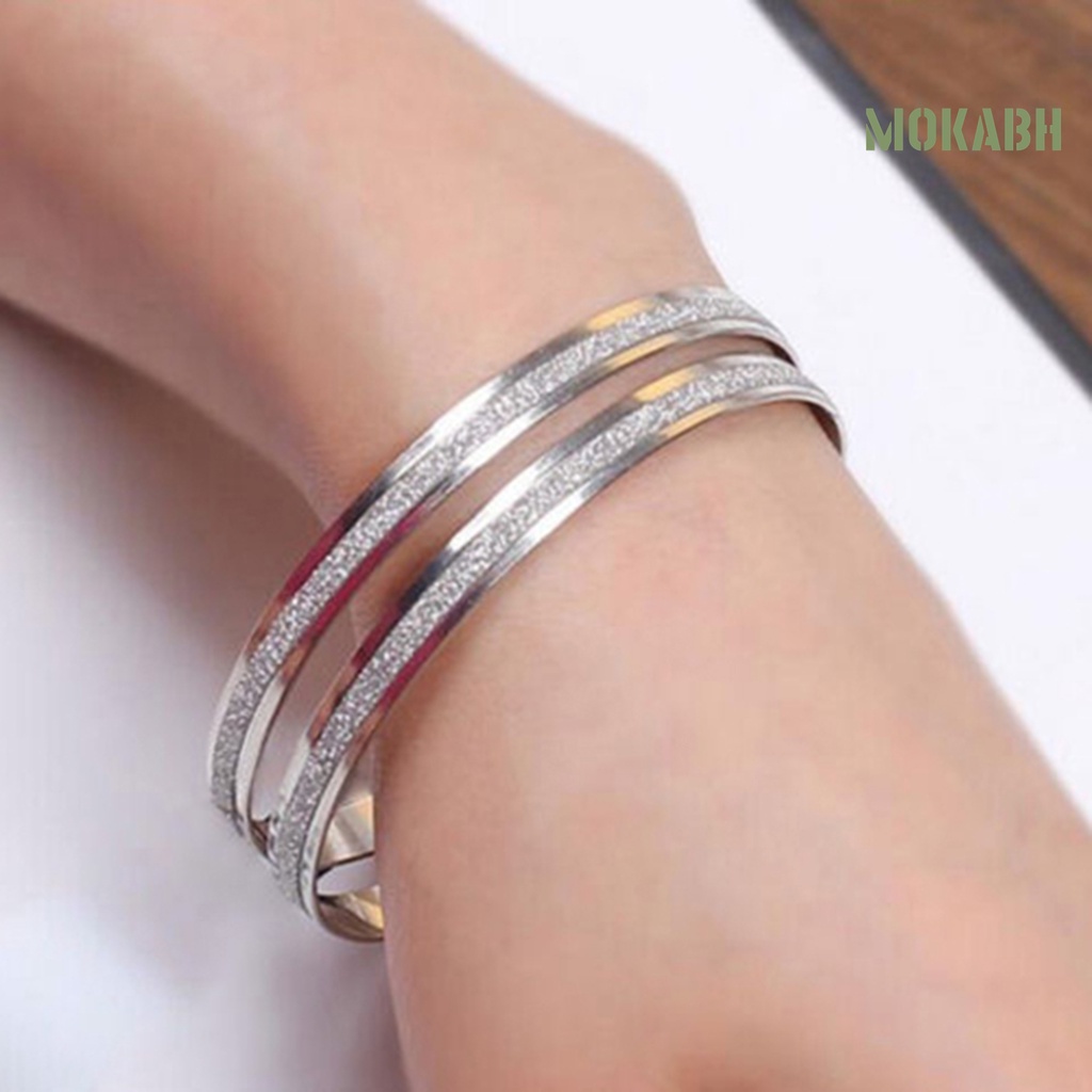 Vòng Đeo Tay Dạng Nhám Hình Tròn Đơn Giản Không Phai Màu Thời Trang Dự Tiệc Cho Nữ