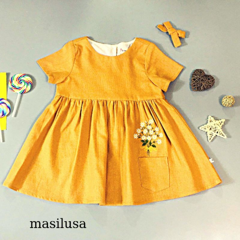 Đầm thêu linen cho bé gái mùa hè