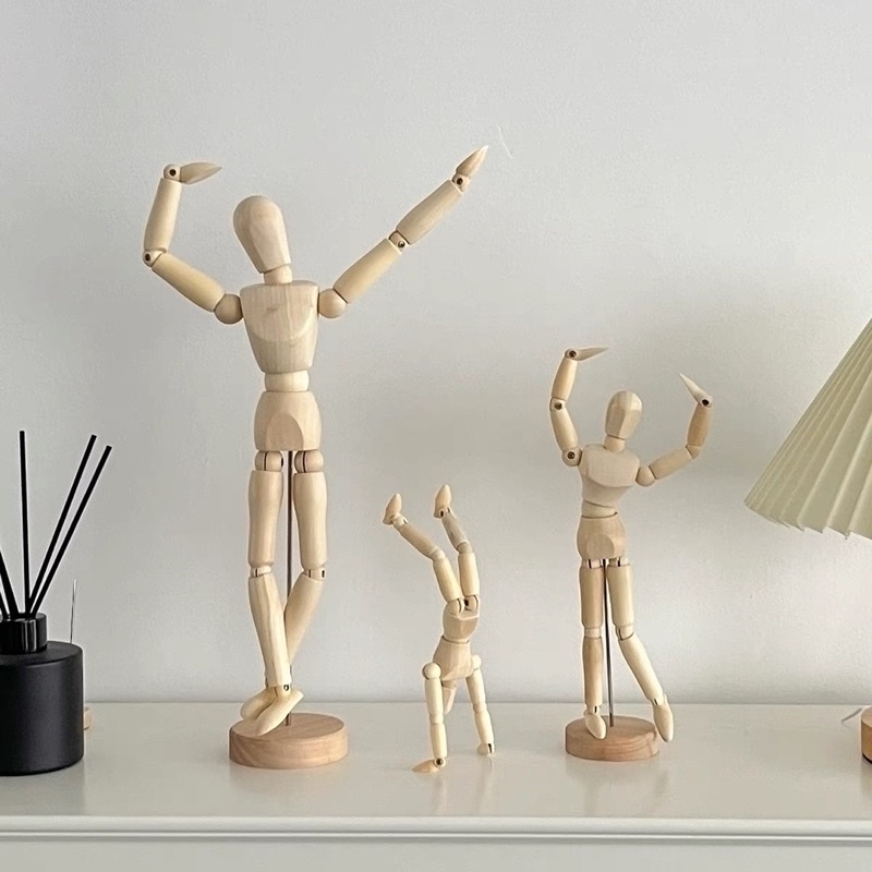 Tượng người bằng gỗ có khớp xoay trang trí decor