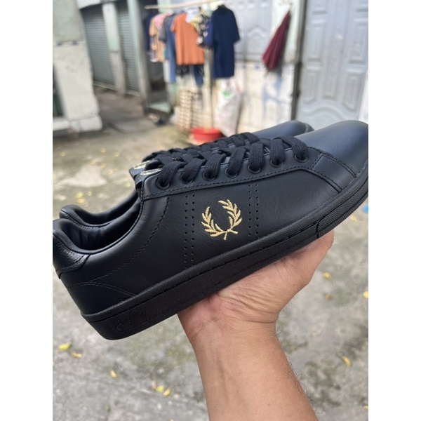 Giày Fred perry chính hãng ( bán hết )