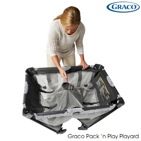 Giường cũi trẻ em Graco PNP Base Twister 9G04TWS