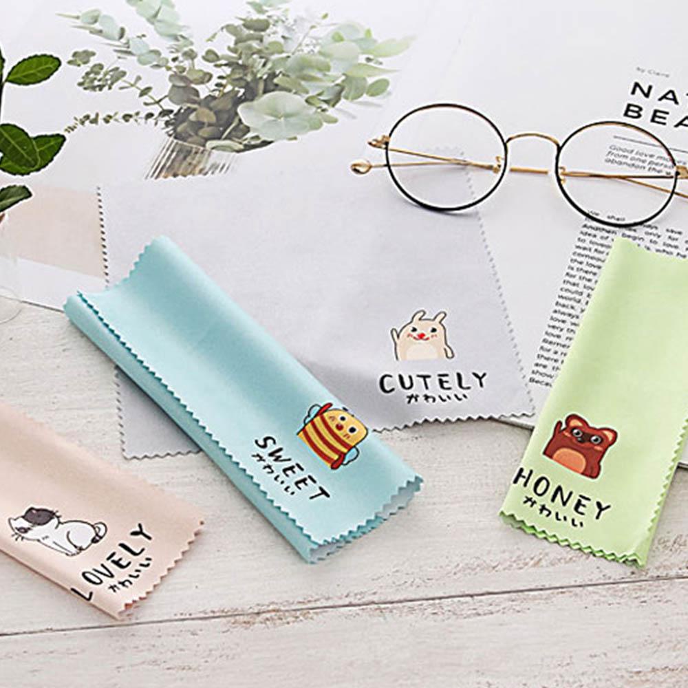 Khăn Lau Kính Họa Tiết Hoạt Hình Dễ Thương