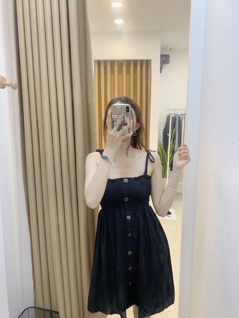 Đầm Xinh Hai Dây màu đen có bo chun co giãn quanh ngực