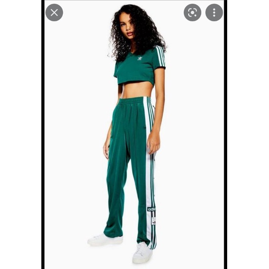 Áo crop top siêu ngắn thể thao ôm body adidas VNXK crops tay phối kẻ sọc màu xanh và trắng xuất khẩu dư xịn auth